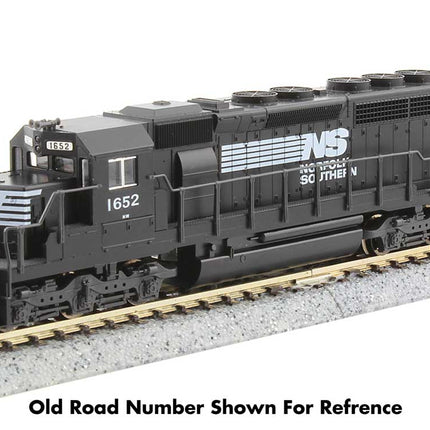 Kato 1764826S Norfolk Southern SD40-2 model locomotive in N scale on a track.