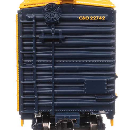 Back view of Walthers Mainline 50' PC&F Insulated Boxcar - Chesapeake & Ohio #22742 - HO Scale model