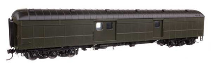 WalthersProto 920-17501 HO scale 70' Heavyweight Baggage Car, undecorated