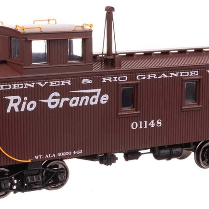 Denver & Rio Grande Western 30' wood caboose model #01148, HO scale, featuring classic design with offset cupola.