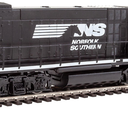 Walthers Trainline 931-2504 | EMD GP15-1 - Standard DC - Norfolk Southern (black, white) | HO Scale