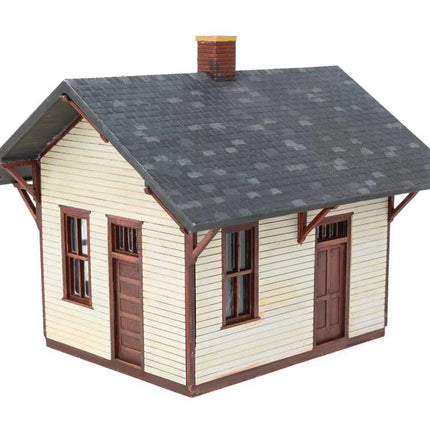 Walthers Cornerstone 933-4061 | Flag Stop Station - Building Kit | HO Scale