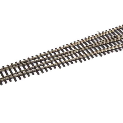 WalthersTrack Code 83 nickel silver DCC friendly right-hand turnout for HO scale model railroads.