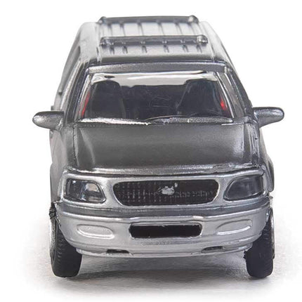 Walthers SceneMaster Ford Expedition SSV in silver, unmarked, detailed HO scale model vehicle.