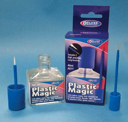 Deluxe Materials AD77 Plastic Magic Thin Plastic Cement