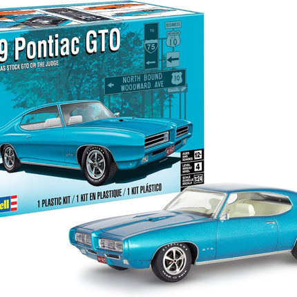 Revell 14530 1969 Pontiac GTO The Judge 2'N1 1/24 scale plastic model kit