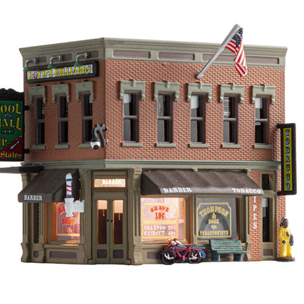 Woodland Scenics BR4923 Corner Emporium N Scale - assembled building front