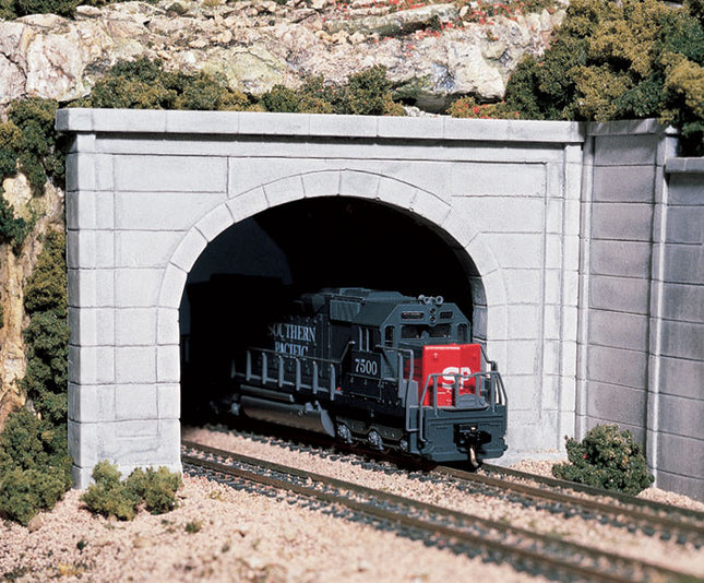 Woodland Scenics 1156 Concrete Double Portal