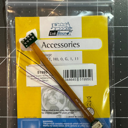 ESU 51995 | 18-Pin Next18 Socket-to-NEM652 8-Pin Adapter Board | Multi Scale - Squeaky's Trains