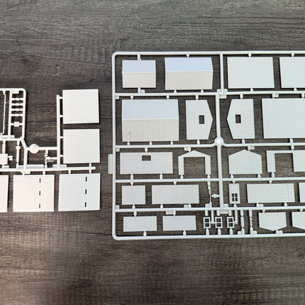 Walthers Cornerstone 933-4125 (Open Box) | Pole Barn and Sheds | HO Scale