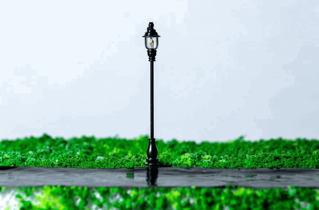 Rock Island Hobby 012106 | Street Lights (3) - Lamp Post | HO Scale - Squeaky's Trains
