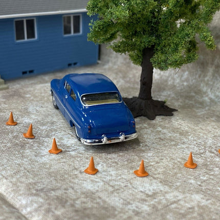 Squeaky's Trains | 18″ Traffic/Construction Cones | HO Scale - Squeaky's Trains