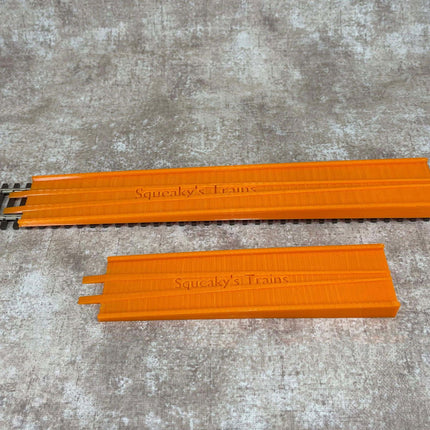 Squeaky's Trains #43 | HO Scale Rerailer | 2 Pack - Squeaky's Trains