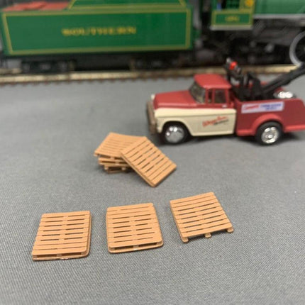 Squeaky's Trains 45 | Pallets 20 Pack | HO Scale - Squeaky's Trains