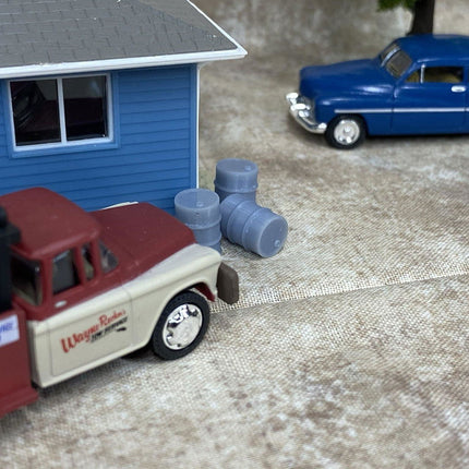 Squeaky's Trains | 55 Gallon Drums | HO Scale - Squeaky's Trains