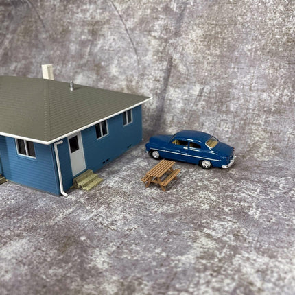 Squeaky's Trains | 6ft Picnic Tables 4 Pack | HO Scale - Squeaky's Trains