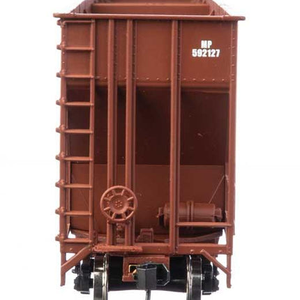 WalthersMainline 910-6788 | 73'3" Greenville 7,000 Cubic Foot Wood Chip Hopper - Ready to Run - Union Pacific(R) Missouri Pacific(TM) #592127 | HO Scale - Squeaky's Trains