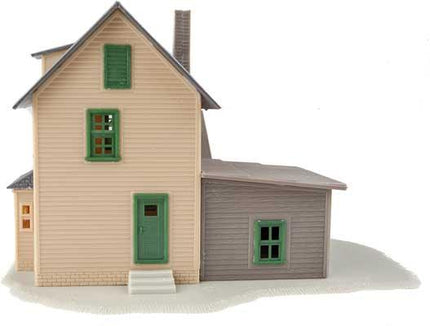 WalthersTrainline 931-914 | Rooming House - Building Kit | HO Scale - Squeaky's Trains