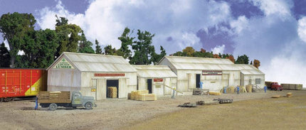 Walthers Cornerstone 933-2911 | Clayton County Lumber | HO Scale - Squeaky's Trains