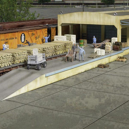 Walthers Cornerstone 933-2918 | Open Air Transload Building | HO Scale - Squeaky's Trains