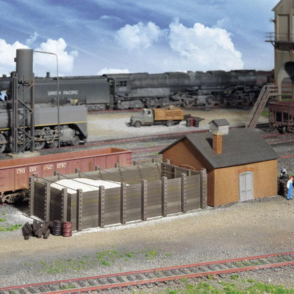 Walthers Cornerstone 933-3182 | Sanding Towers & Drying House | HO Scale - Squeaky's Trains