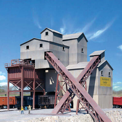 Walthers Cornerstone 933-3241 | Glacier Gravel Co. - Building Kit | N Scale - Squeaky's Trains