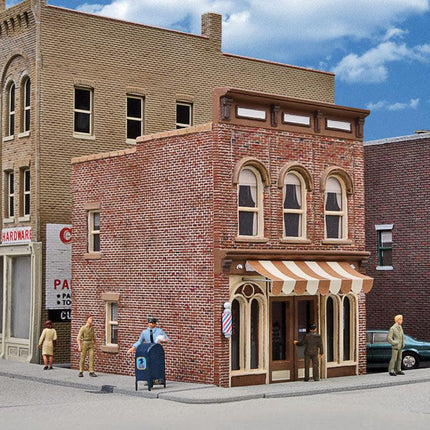 Walthers Cornerstone 933-3471 | Vic's Barber Shop | HO Scale - Squeaky's Trains