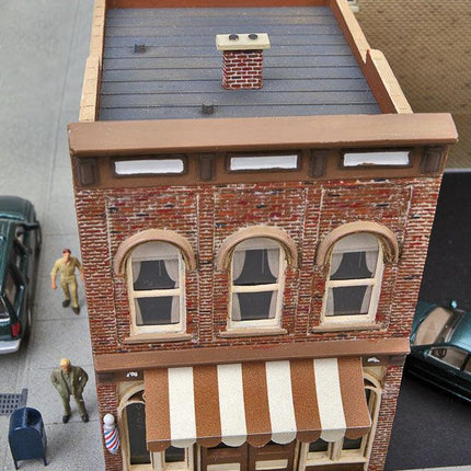 Walthers Cornerstone 933-3471 | Vic's Barber Shop | HO Scale - Squeaky's Trains
