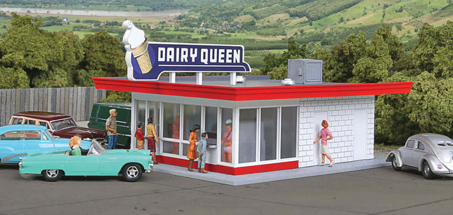 Walthers Cornerstone 933-3484 | Vintage Dairy Queen(R) - Building Kit | HO Scale - Squeaky's Trains