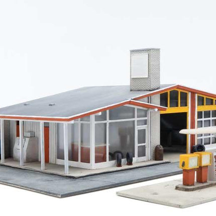 Walthers Cornerstone 933-3541 | Vintage Gas Station | HO Scale - Squeaky's Trains