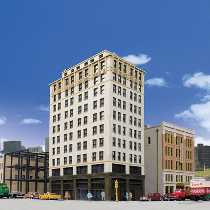 Walthers Cornerstone 933-3764 | Ashmore Hotel | HO Scale - Squeaky's Trains