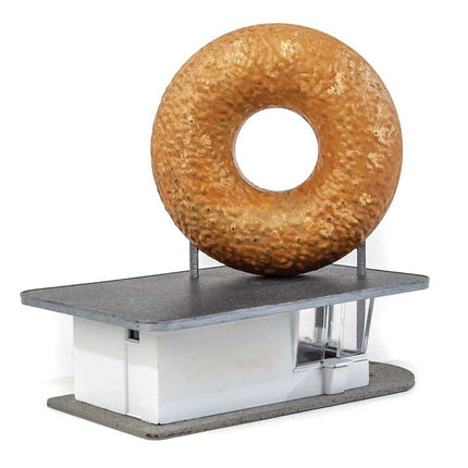 Walthers Cornerstone 933-3835 | Hole-In-One Donut Shop - Building Kit | N Scale - Squeaky's Trains