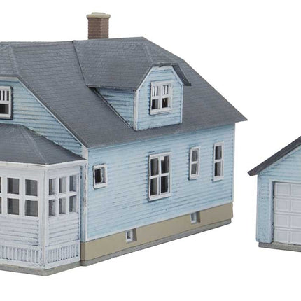 Walthers Cornerstone 933-3889 | American Bungalow - Building Kit | N Scale - Squeaky's Trains
