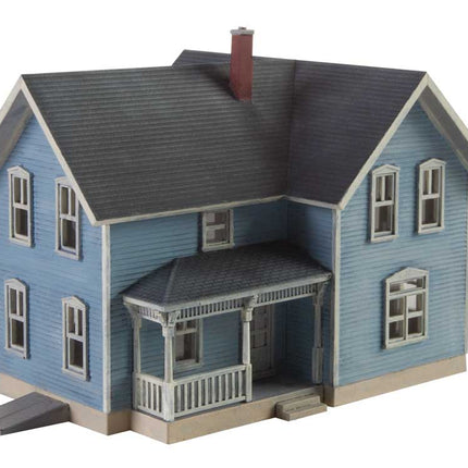 Walthers Cornerstone 933-3890 | Lancaster Farm House - Building Kit | N Scale - Squeaky's Trains
