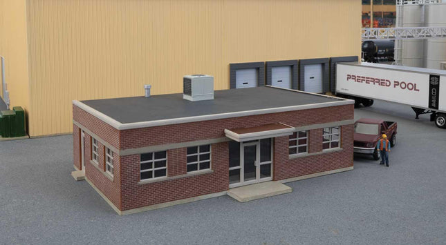 Walthers Cornerstone 933-4136 | Chemical Distributor | HO Scale - Squeaky's Trains