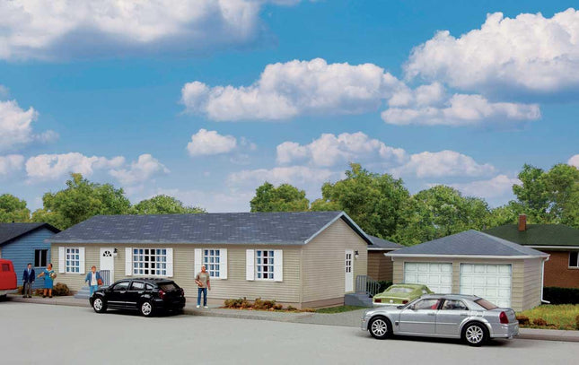 Walthers Cornerstone 933-4151 | Modern Sectional House with Garage | HO Scale - Squeaky's Trains