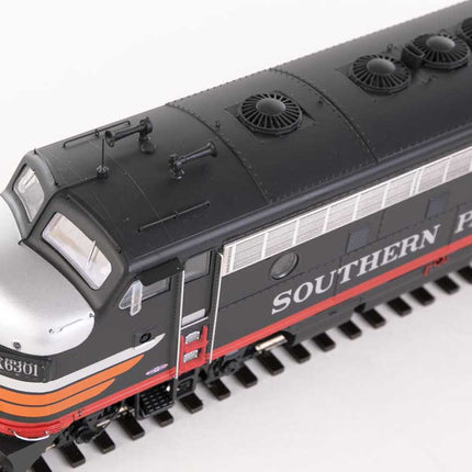 Walthers Proto 920-40936 | EMD F7A-B Set - LokSound 5 Sound & DCC - Southern Pacific(TM) #6301, 8301 (Black Widow) | HO Scale - Squeaky's Trains