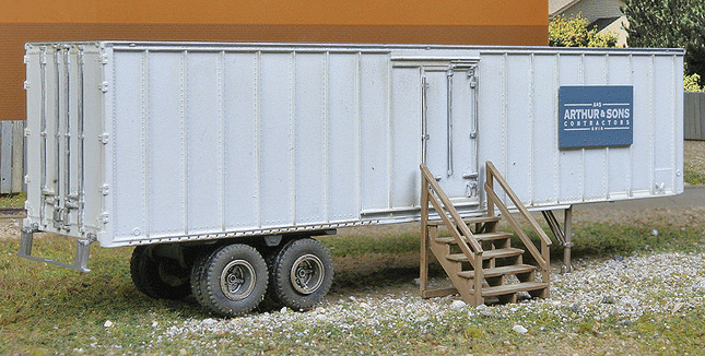 Walthers SceneMaster 949-2901 | Construction Site Storage Trailer Kit | HO Scale - Squeaky's Trains