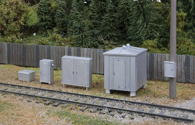 Walthers SceneMaster 949-4140 | Vintage Trackside Detail Set | HO Scale - Squeaky's Trains