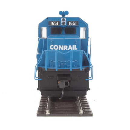Walthers Trainline 931-2502 | EMD GP15-1 - Standard DC - Conrail (blue, white) | HO Scale - Squeaky's Trains