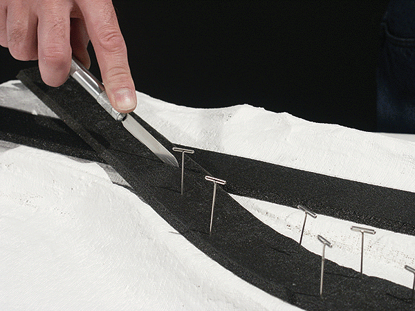 Woodland Scenics 1471 | Track-Bed™ Strips (Standard Pack) | HO Scale - Squeaky's Trains