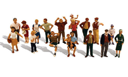 Woodland Scenics 1958 | 16 People | HO Scale - Squeaky's Trains