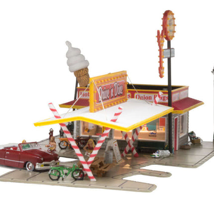 Woodland Scenics 4929 | Drive 'n Dine - Assembled Building | N Scale - Squeaky's Trains