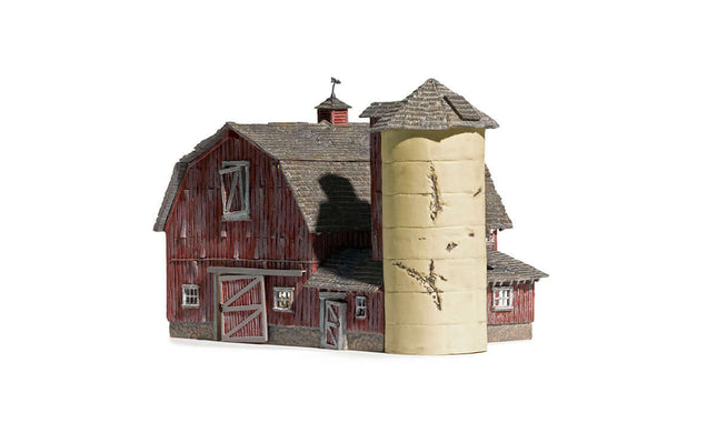 Woodland Scenics 4932 | Old Weathered Barn - Assembled Building | N Scale - Squeaky's Trains