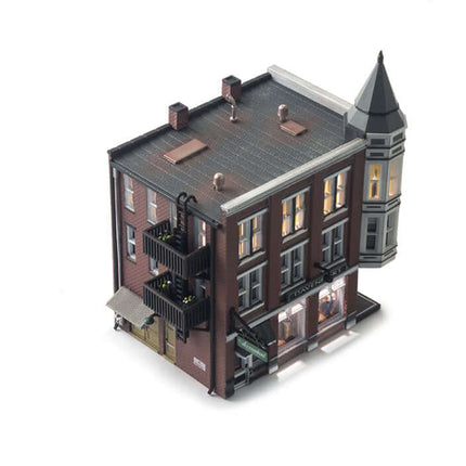 Woodland Scenics 4938 | Davenport Department Store - Assembled Building | N Scale - Squeaky's Trains