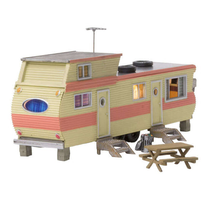 Woodland Scenics 4951 | Double Decker Trailer - Assembled Building | N Scale - Squeaky's Trains