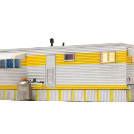 Woodland Scenics 4952 | Sunny Days Trailer - Assembled Building | N Scale - Squeaky's Trains