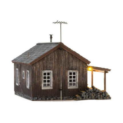 Woodland Scenics 5065 | Rustic Cabin - Assembled Building | HO Scale - Squeaky's Trains
