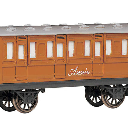 Bachmann HO scale Annie Coach from Thomas & Friends, detailed model with all-metal wheels for smooth operation.