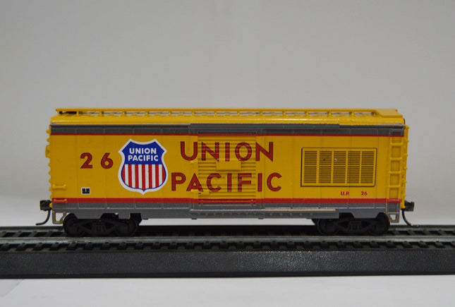 Value Trains 40-075 HO Scale 40' PS-1 Boxcar - Union Pacific Turbine Commemorative Scheme #29 in Armour Yellow